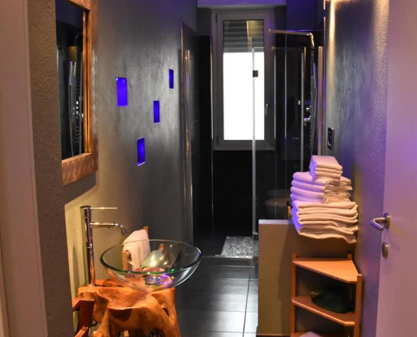 Appartamenti Bruzzanese ميلان 0*,  إيطاليا